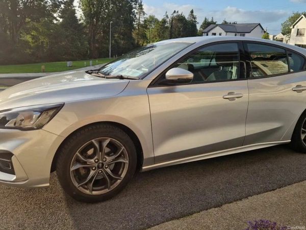 Ford Focus Hatchback, Petrol, 2020, Silver
