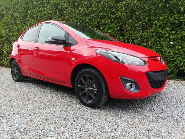 Mazda Mazda2 Hatchback, Petrol, 2014, Red