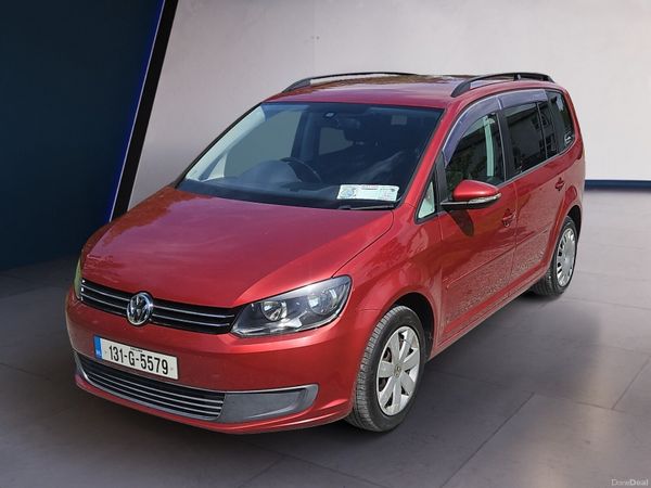 Volkswagen Touran MPV, Petrol, 2013, Red