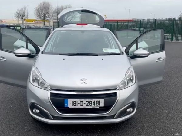 Peugeot 208 Hatchback, Petrol, 2018, Grey