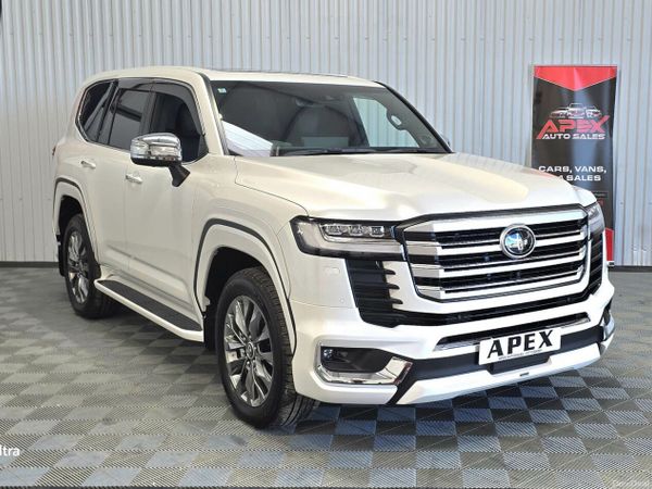 Toyota Land Cruiser , Diesel, 2025, White