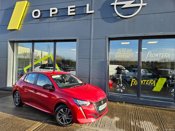 Peugeot 208 Hatchback, Petrol, 2022, Red