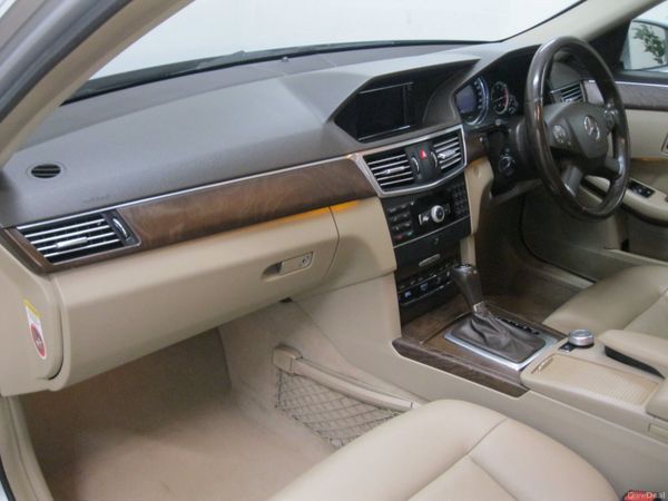 Mercedes-Benz E-Class Saloon, Diesel, 2011, Silver