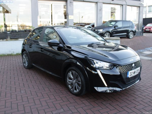 Peugeot 208 Hatchback, Electric, 2021, Black