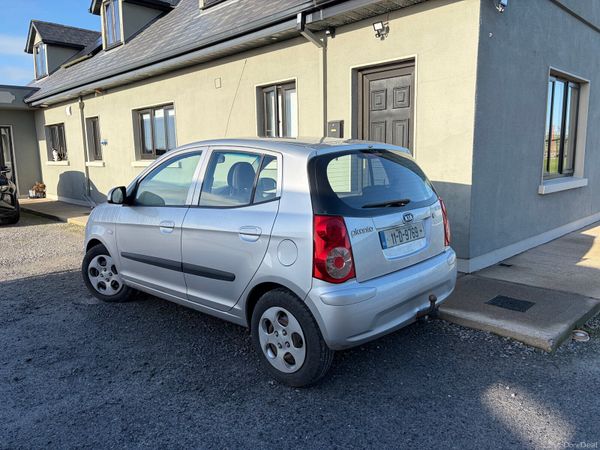 Kia Picanto Hatchback, Petrol, 2011, Silver