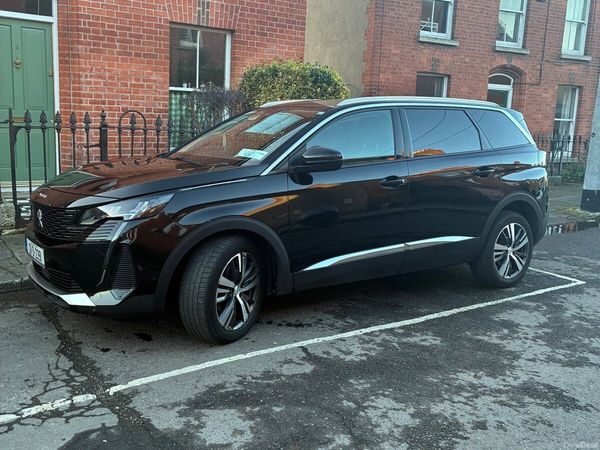 Peugeot 5008 MPV, Petrol, 2021, Black