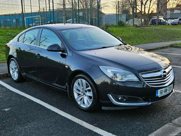 Opel Insignia Hatchback, Diesel, 2016, Black