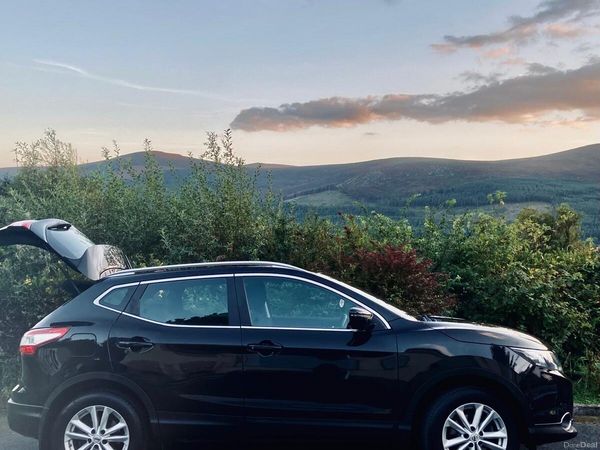 Nissan Qashqai Hatchback, Petrol, 2016, Black