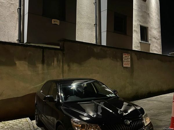 Skoda Octavia Saloon, Diesel, 2011, Black