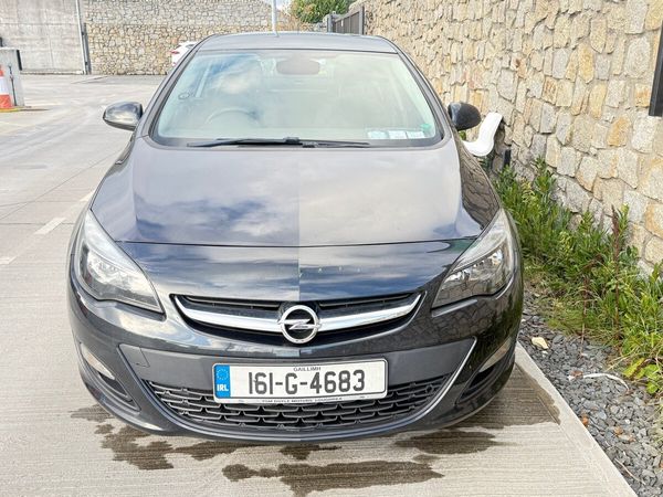 Opel Astra Saloon, Diesel, 2016, Black
