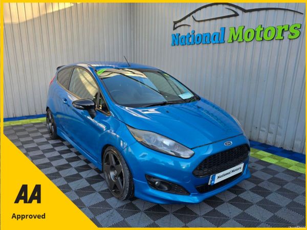 Ford Fiesta Hatchback, Petrol, 2014, Blue