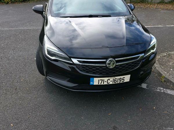 Vauxhall Astra Hatchback, Diesel, 2017, Black