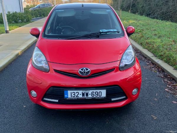 Toyota Aygo Hatchback, Petrol, 2013, Red