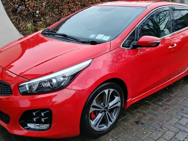 Kia Ceed Hatchback, Petrol, 2017, Red