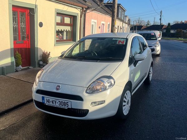Fiat Punto Hatchback, Petrol, 2014, White