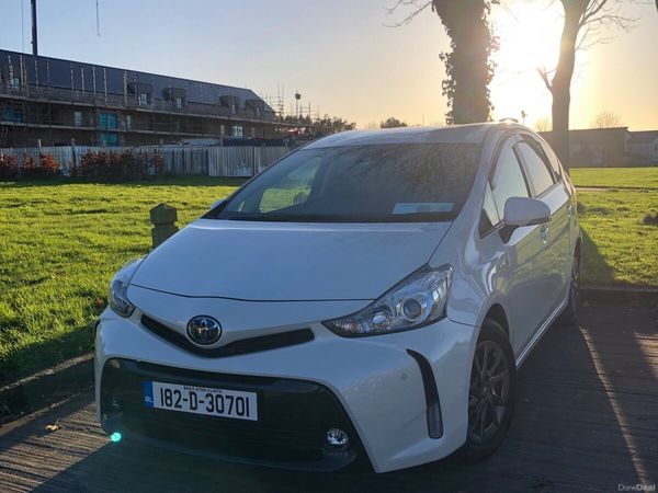 Toyota Prius MPV, Petrol Hybrid, 2018, White