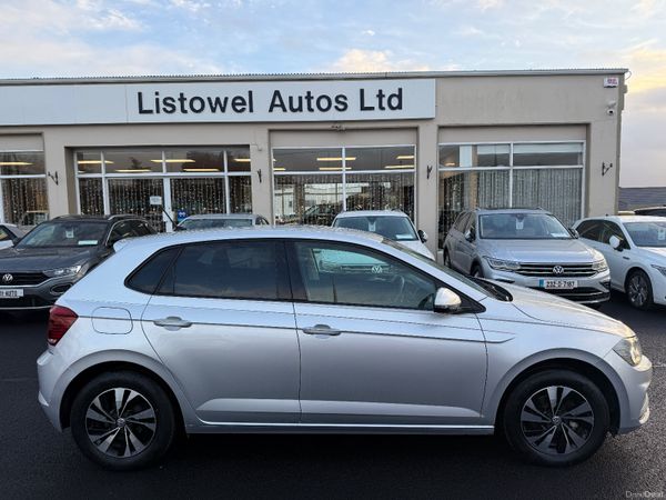 Volkswagen Polo Hatchback, Petrol, 2018, Silver