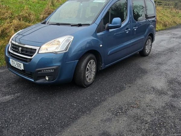 Peugeot Partner Tepee MPV, Diesel, 2017, Blue
