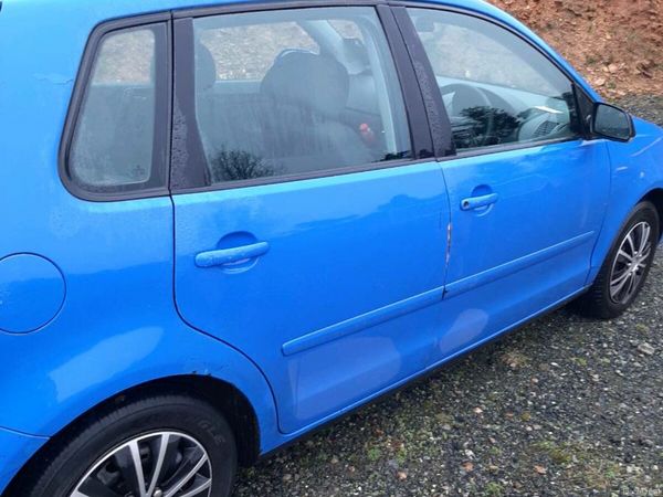 Volkswagen Polo Hatchback, Petrol, 2007, Blue