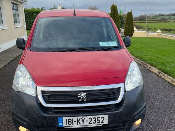 Peugeot Partner MPV, Diesel, 2018, Red