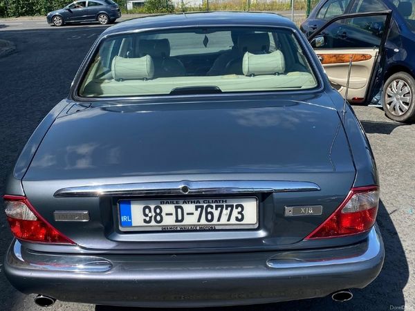 Jaguar Other Saloon, Petrol, 1998, Grey