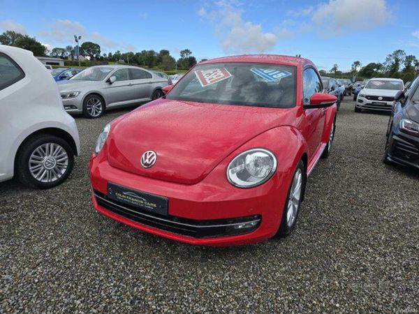 Volkswagen Beetle Hatchback, Diesel, 2015, Red