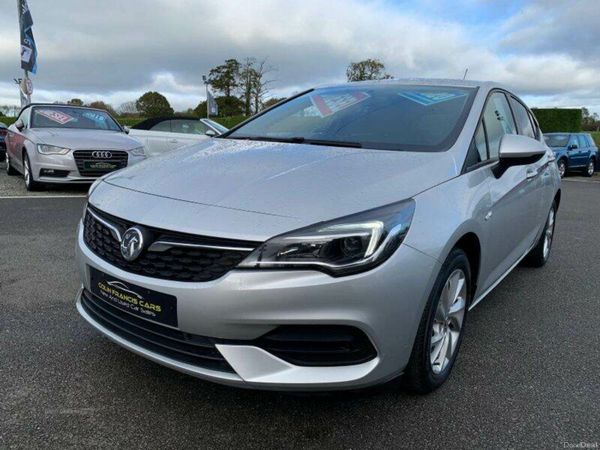 Vauxhall Astra Hatchback, Diesel, 2020, Silver