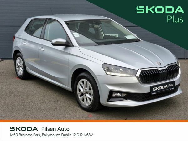 Skoda Fabia Hatchback, Petrol, 2025, Silver