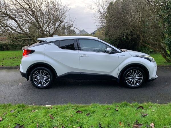 Toyota C-HR Hatchback, Petrol Hybrid, 2022, White
