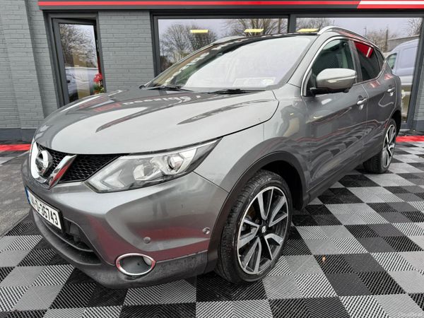 Nissan Qashqai Hatchback, Diesel, 2014, Grey