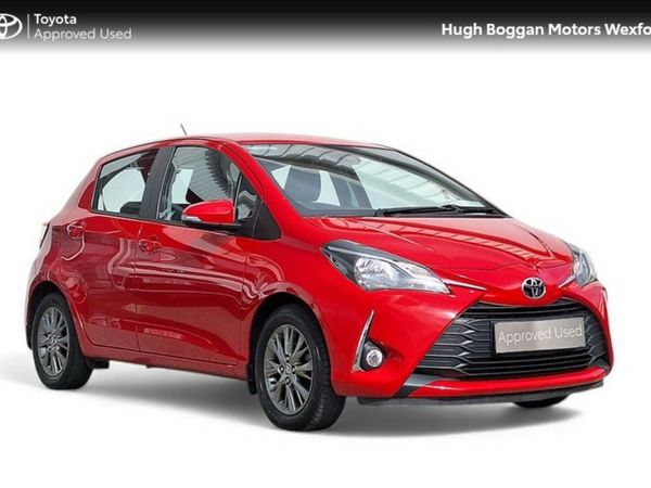 Toyota Yaris Hatchback, Petrol Hybrid, 2018, Red
