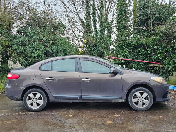 Renault Fluence Saloon, Diesel, 2013, Brown