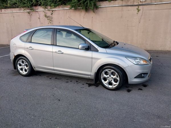 Ford Focus Hatchback, Diesel, 2009, Silver
