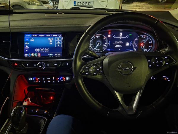 Opel Insignia Hatchback, Petrol, 2019, Grey