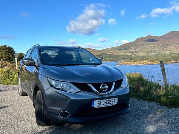 Nissan Qashqai Hatchback, Diesel, 2016, Grey