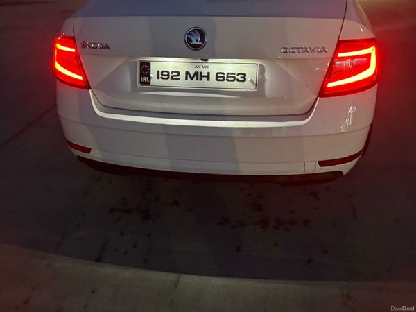 Skoda Octavia Saloon, Diesel, 2019, White