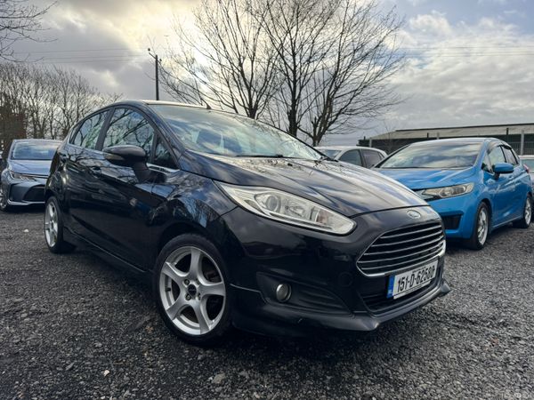 Ford Fiesta Hatchback, Petrol, 2015, Black