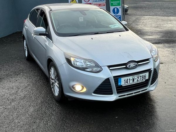 Ford Focus Hatchback, Petrol, 2014, Silver