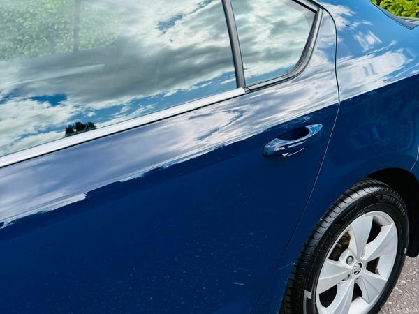 Skoda Octavia Hatchback, Diesel, 2017, Blue