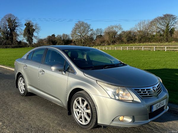 Toyota Avensis Saloon, Diesel, 2012, Grey