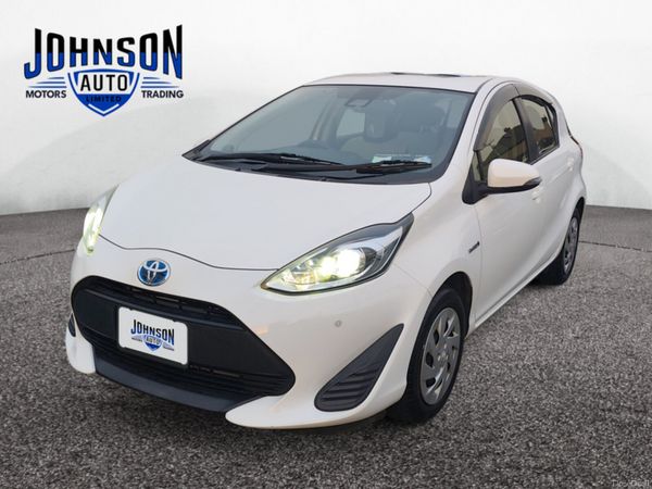 Toyota Aqua Hatchback, Petrol Hybrid, 2018, White