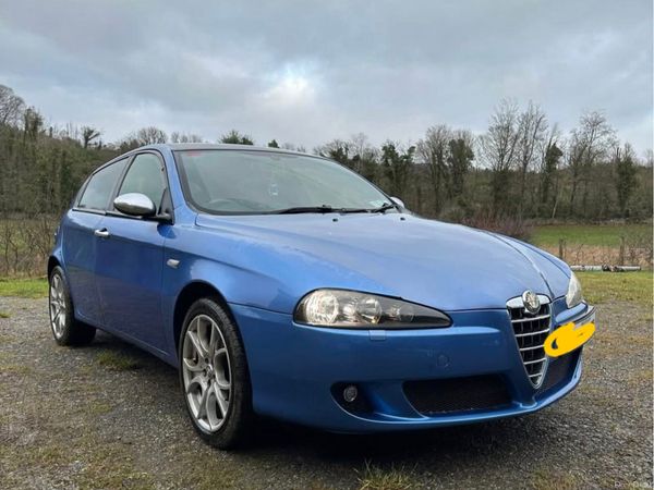 Alfa Romeo 147 Hatchback, Petrol, 2008, Blue