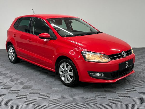 Volkswagen Polo Hatchback, Petrol, 2014, Red