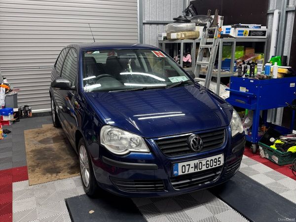 Volkswagen Polo Hatchback, Petrol, 2007, Blue