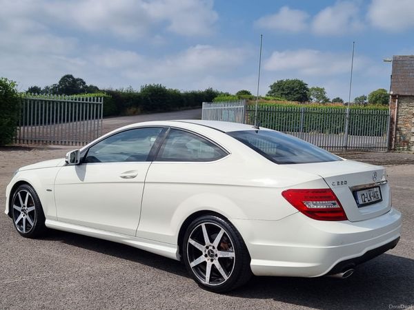 Mercedes-Benz C-Class Coupe, Diesel, 2012, White