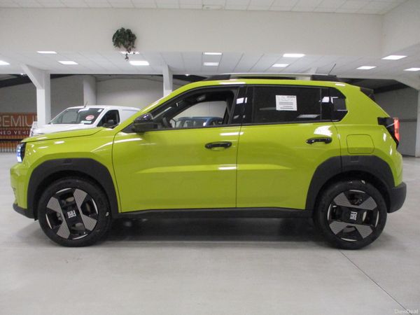 Fiat Grande Panda Hatchback, Electric, 2026, Yellow