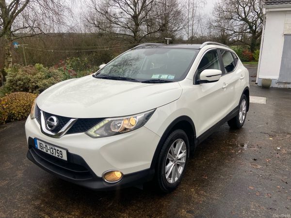 Nissan Qashqai Hatchback, Diesel, 2016, White