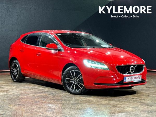 Volvo V40 Hatchback, Petrol, 2020, Red