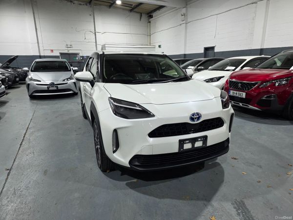 Toyota Yaris Cross Hatchback, Petrol Hybrid, 2021, White
