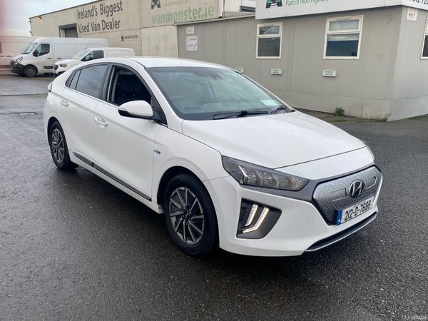 Hyundai IONIQ Hatchback, Electric, 2021, White